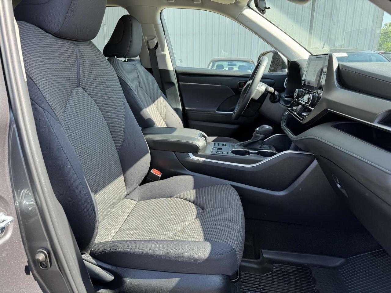 2024 Toyota Highlander LE Fredericksburg VA