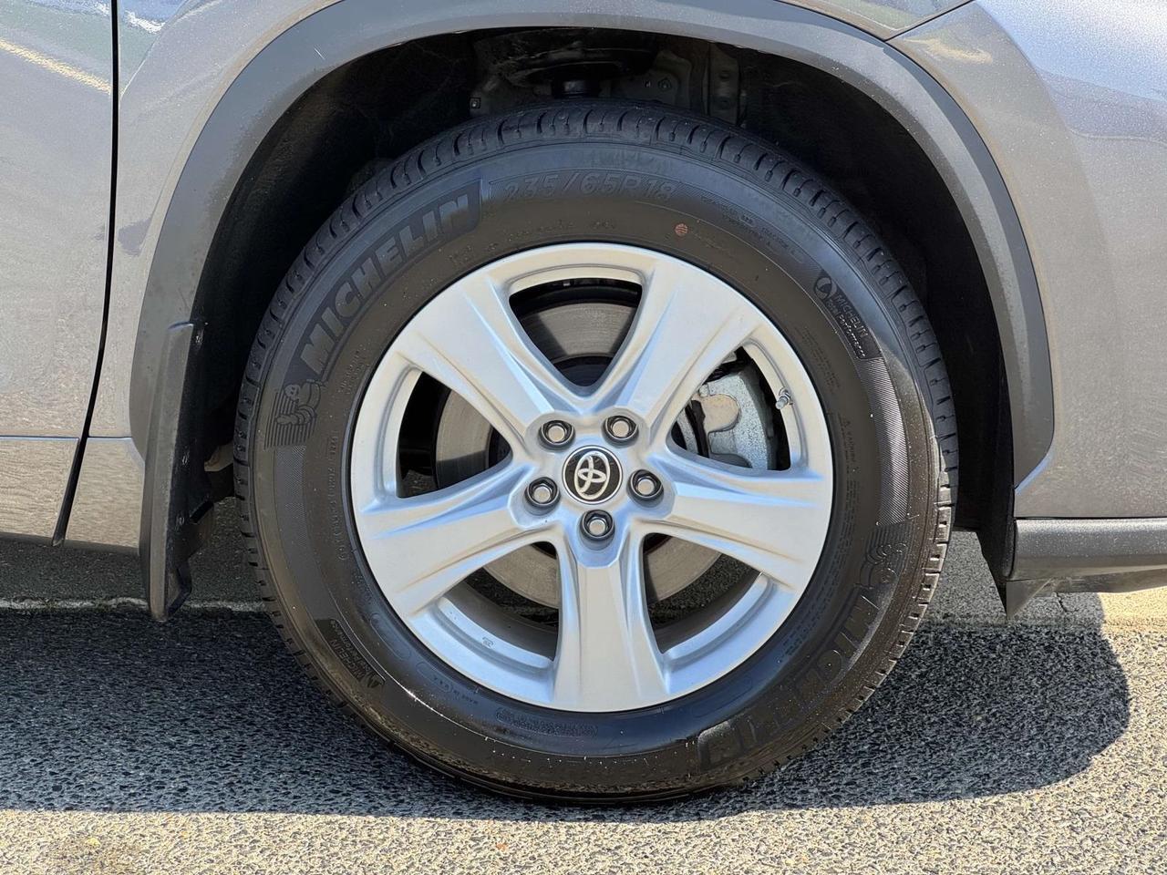 2024 Toyota Highlander LE Fredericksburg VA