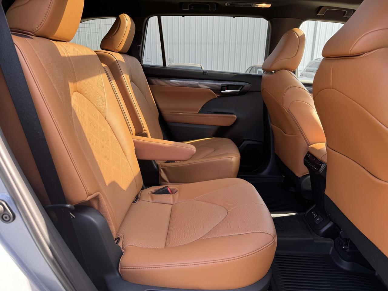 2024 Toyota Highlander Platinum Fredericksburg VA