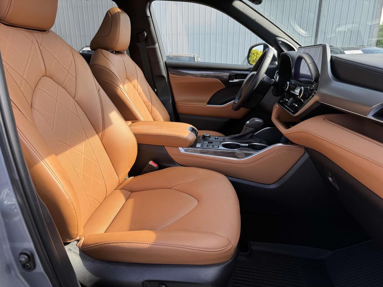 2024 Toyota Highlander Platinum Fredericksburg VA