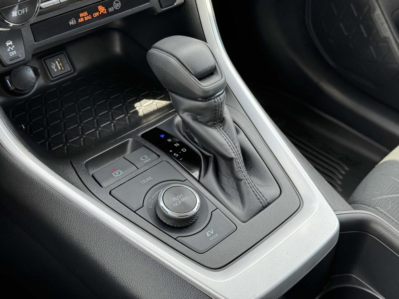 2024 Toyota RAV4 Hybrid XLE Fredericksburg VA