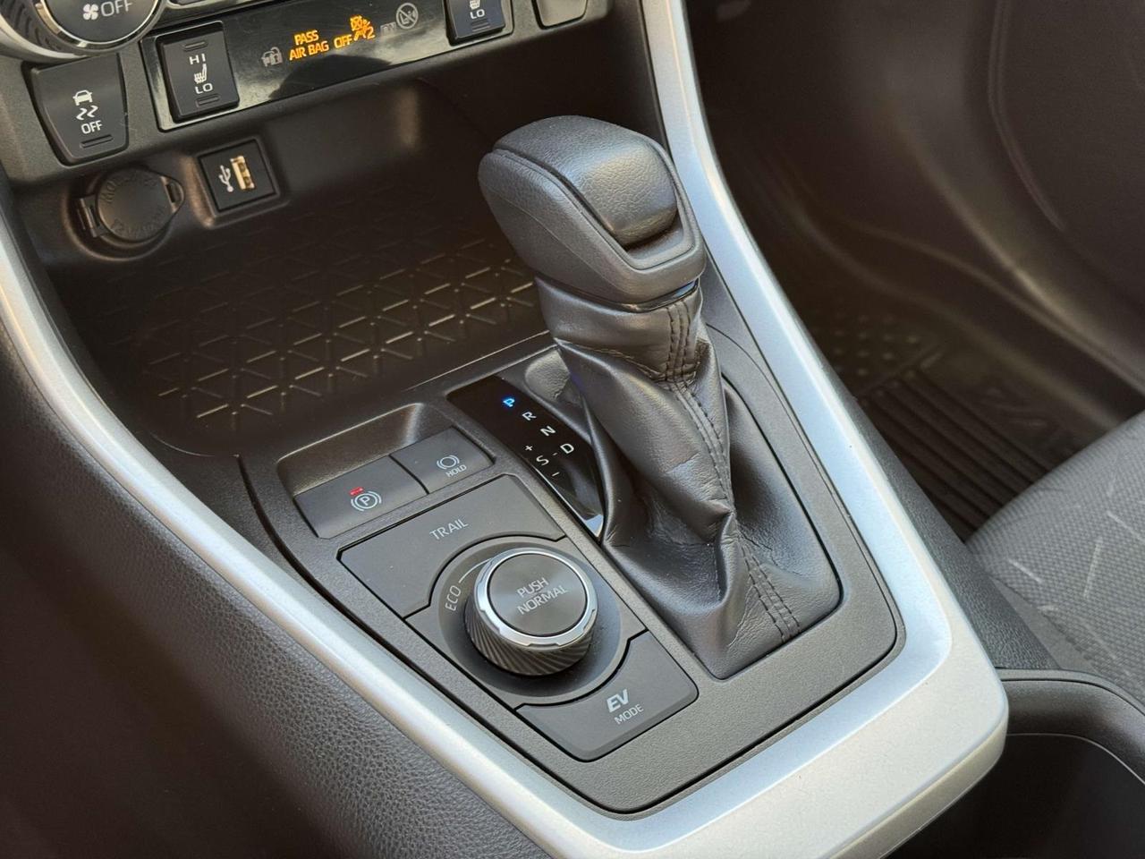 2024 Toyota RAV4 Hybrid XLE Fredericksburg VA