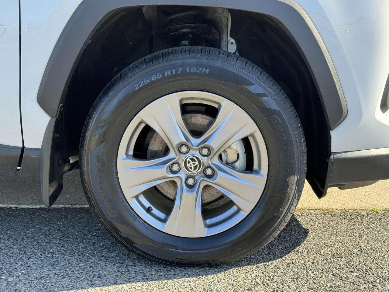 2024 Toyota RAV4 Hybrid XLE Fredericksburg VA