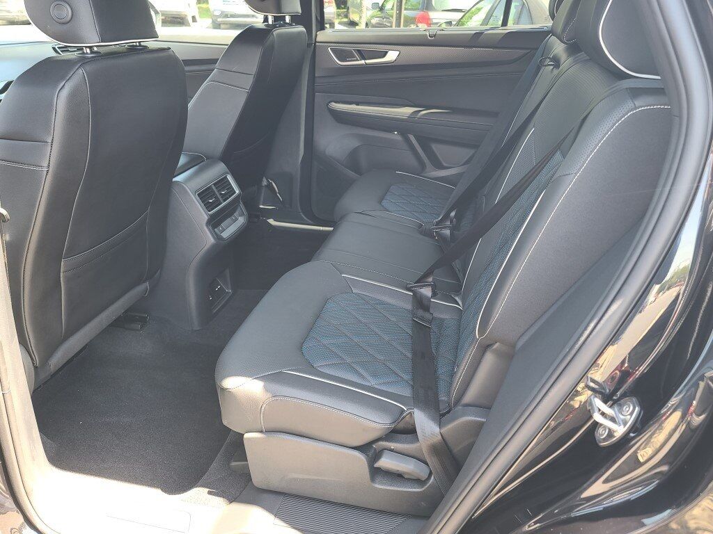 2024 Volkswagen Atlas Cross Sport 2.0T SEL Premium R-Line Springfield VA