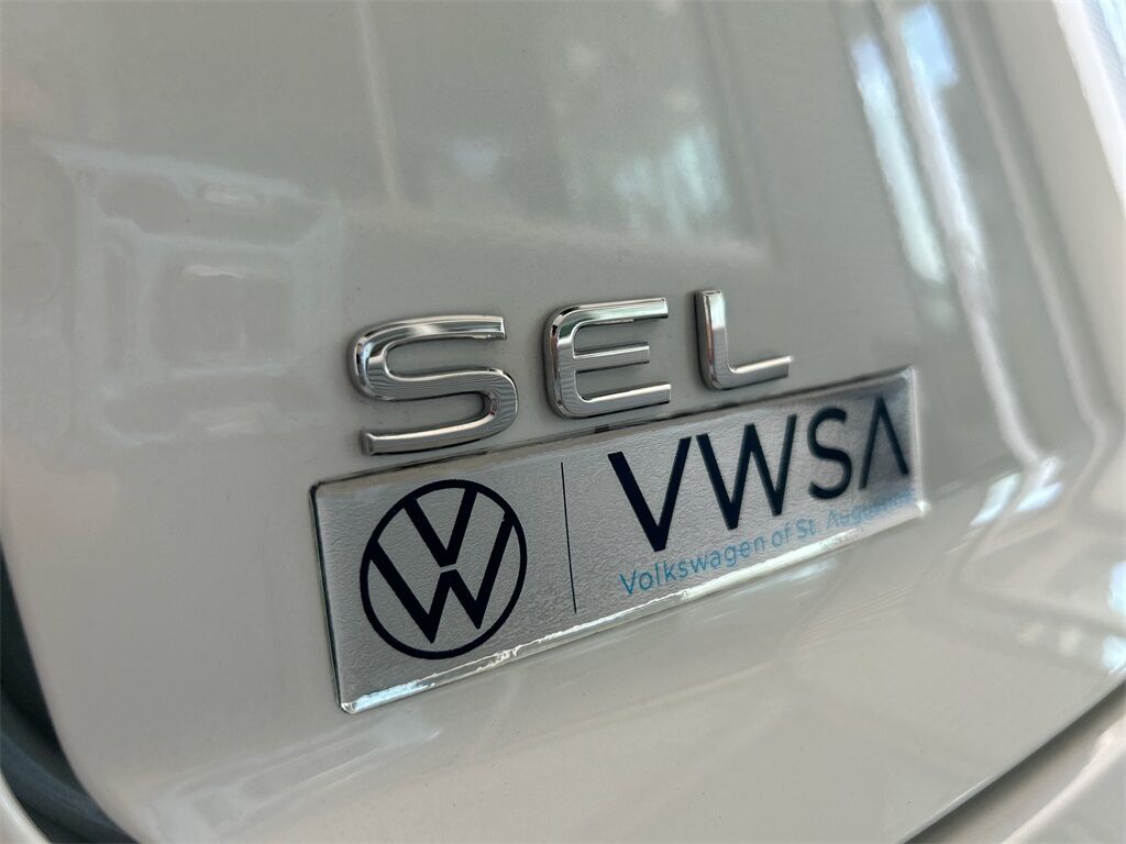 2024 Volkswagen Atlas Cross Sport 2.0T SEL R-Line Quincy MA