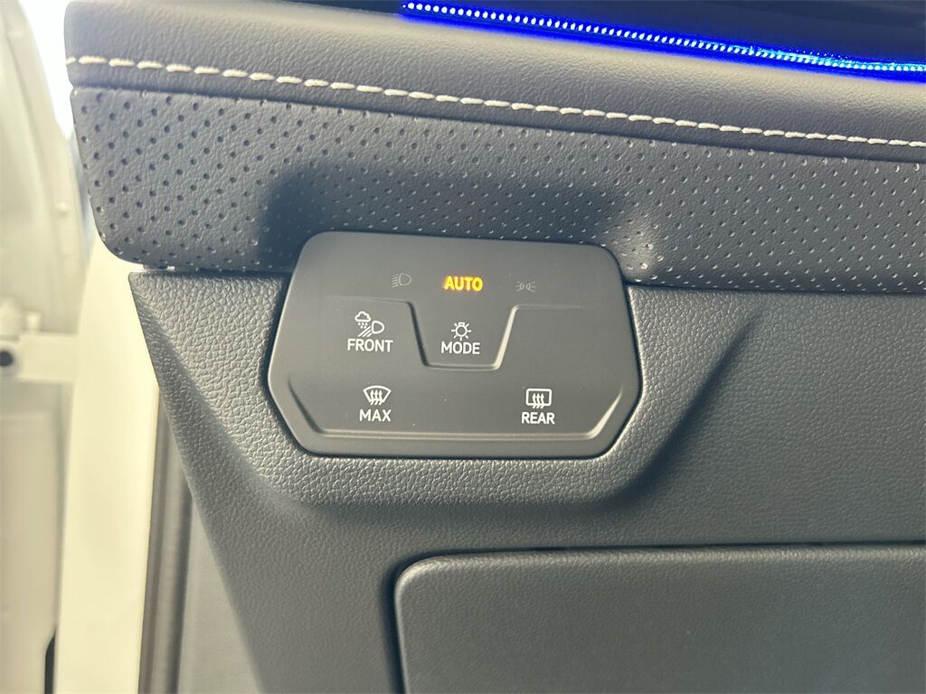 2024 Volkswagen Atlas Cross Sport 2.0T SEL R-Line Quincy MA