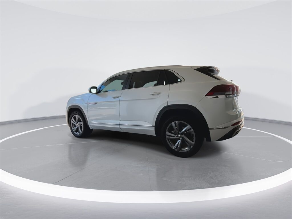 2024 Volkswagen Atlas Cross Sport 2.0T SEL R-Line Quincy MA