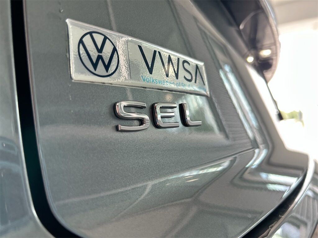 2024 Volkswagen Atlas Cross Sport 2.0T SEL R-Line Quincy MA