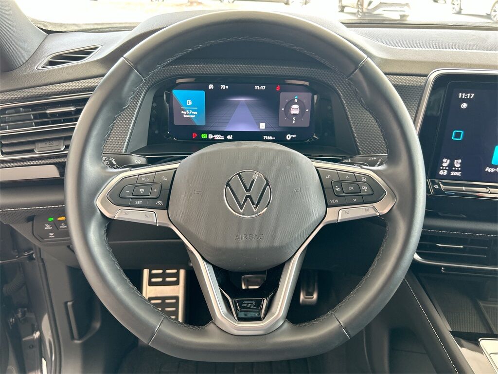 2024 Volkswagen Atlas Cross Sport 2.0T SEL R-Line Quincy MA