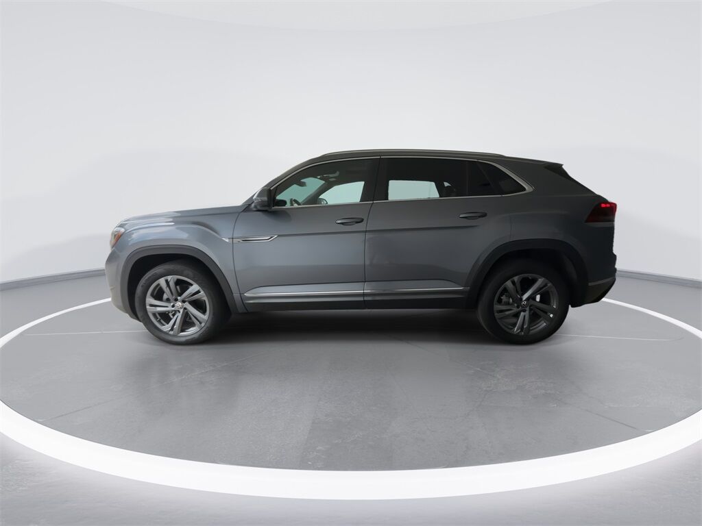 2024 Volkswagen Atlas Cross Sport 2.0T SEL R-Line Quincy MA