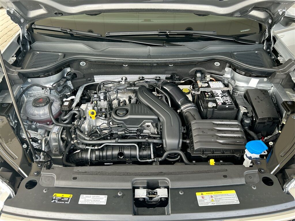 2024 Volkswagen Taos 1.5T SE Quincy MA