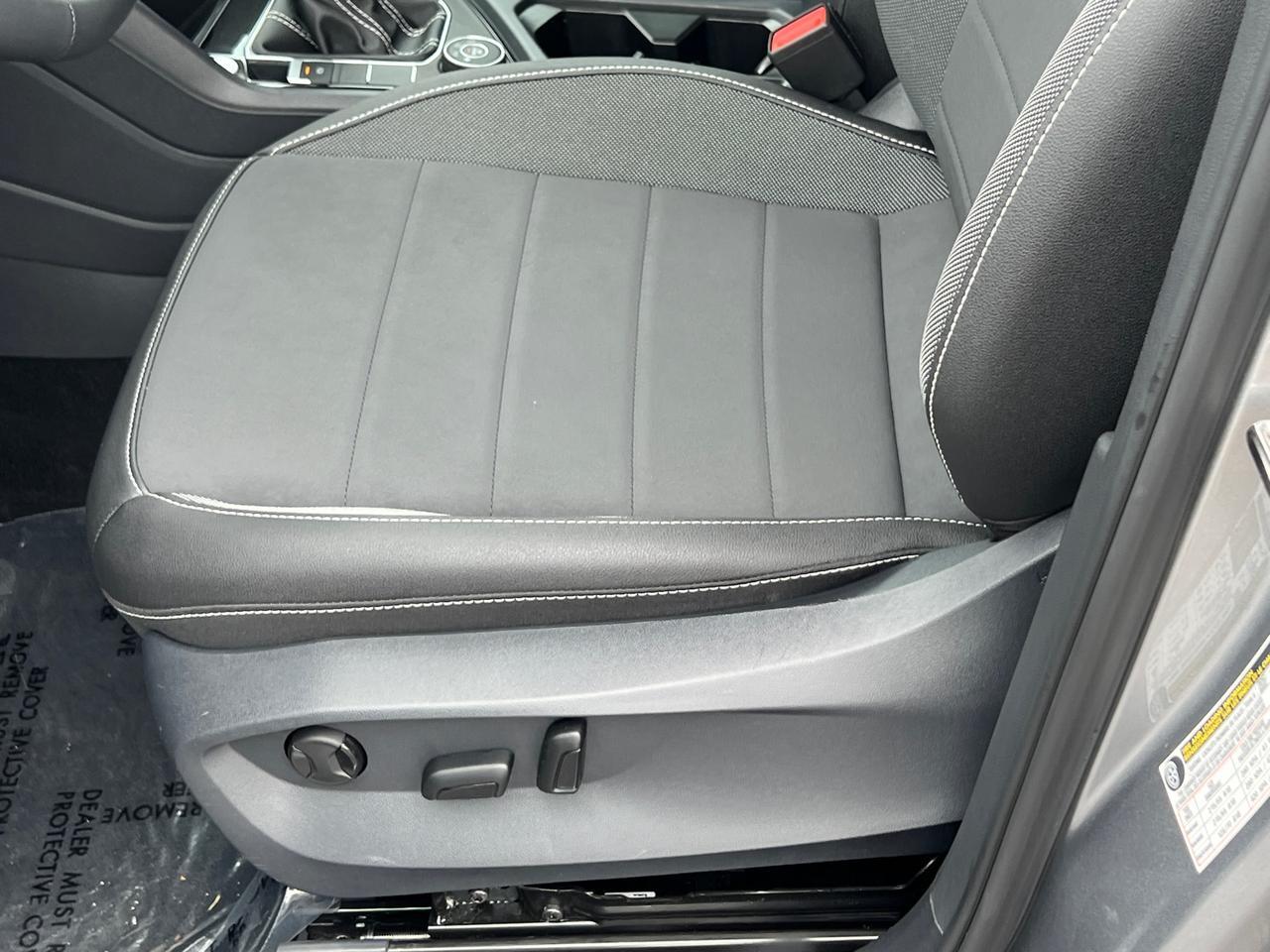 2024 Volkswagen Taos 1.5T SE Hagerstown MD