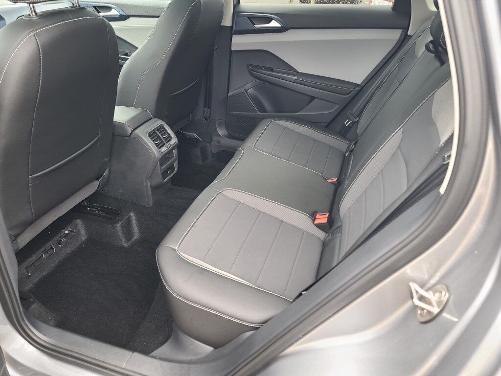 2024 Volkswagen Taos 1.5T SE Springfield VA