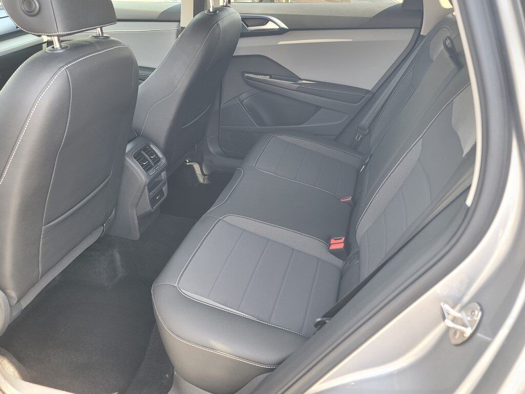 2024 Volkswagen Taos 1.5T SE Springfield VA