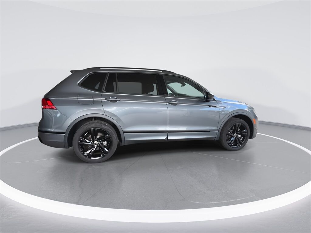 2024 Volkswagen Tiguan 2.0T SE R-Line Black Quincy MA