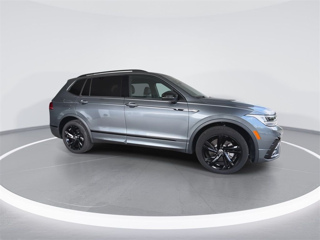 2024 Volkswagen Tiguan 2.0T SE R-Line Black Quincy MA