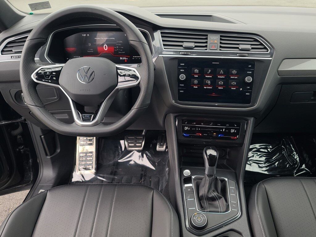 2024 Volkswagen Tiguan 2.0T SE R-Line Black Springfield VA