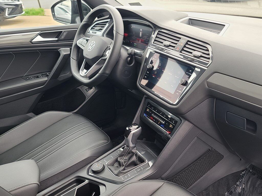 2024 Volkswagen Tiguan 2.0T SE R-Line Black Springfield VA