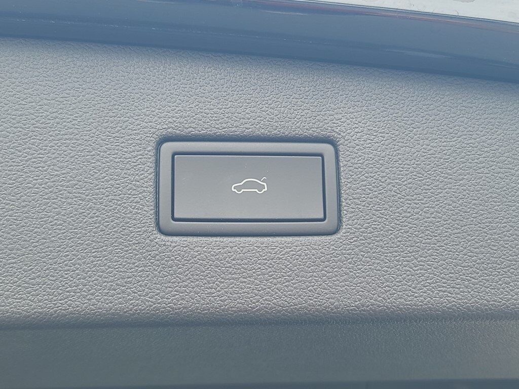 2024 Volkswagen Tiguan 2.0T SE R-Line Black Springfield VA