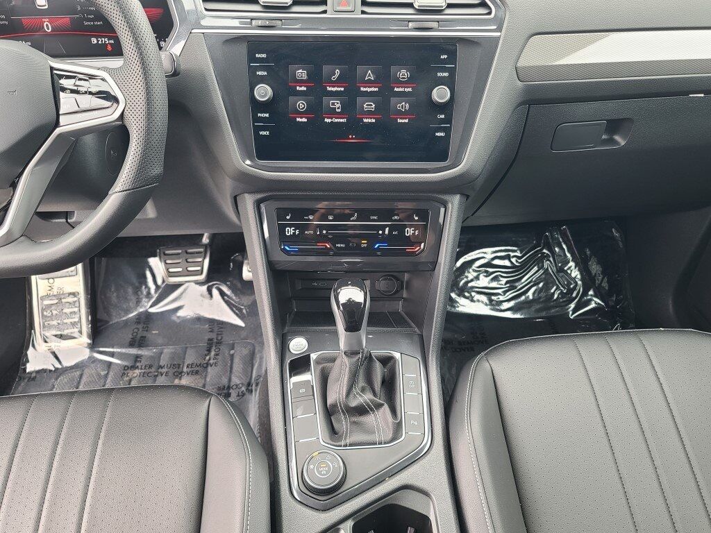 2024 Volkswagen Tiguan 2.0T SE R-Line Black Springfield VA