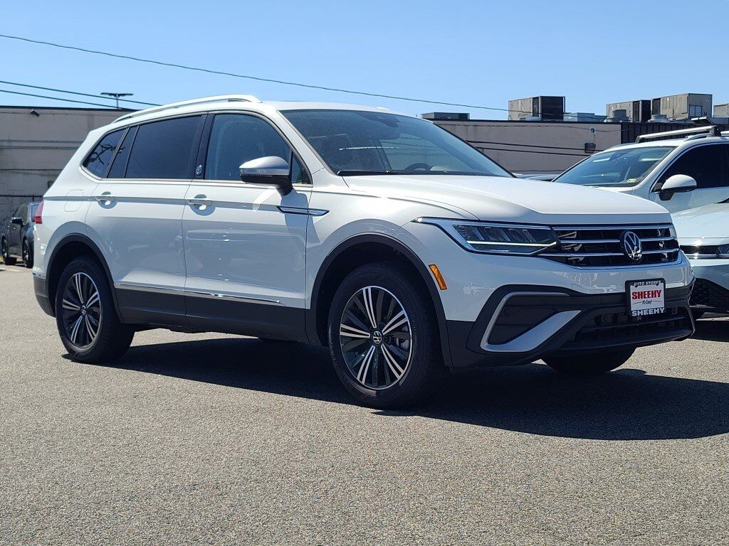 2024 Volkswagen Tiguan 2.0T Wolfsburg Edition