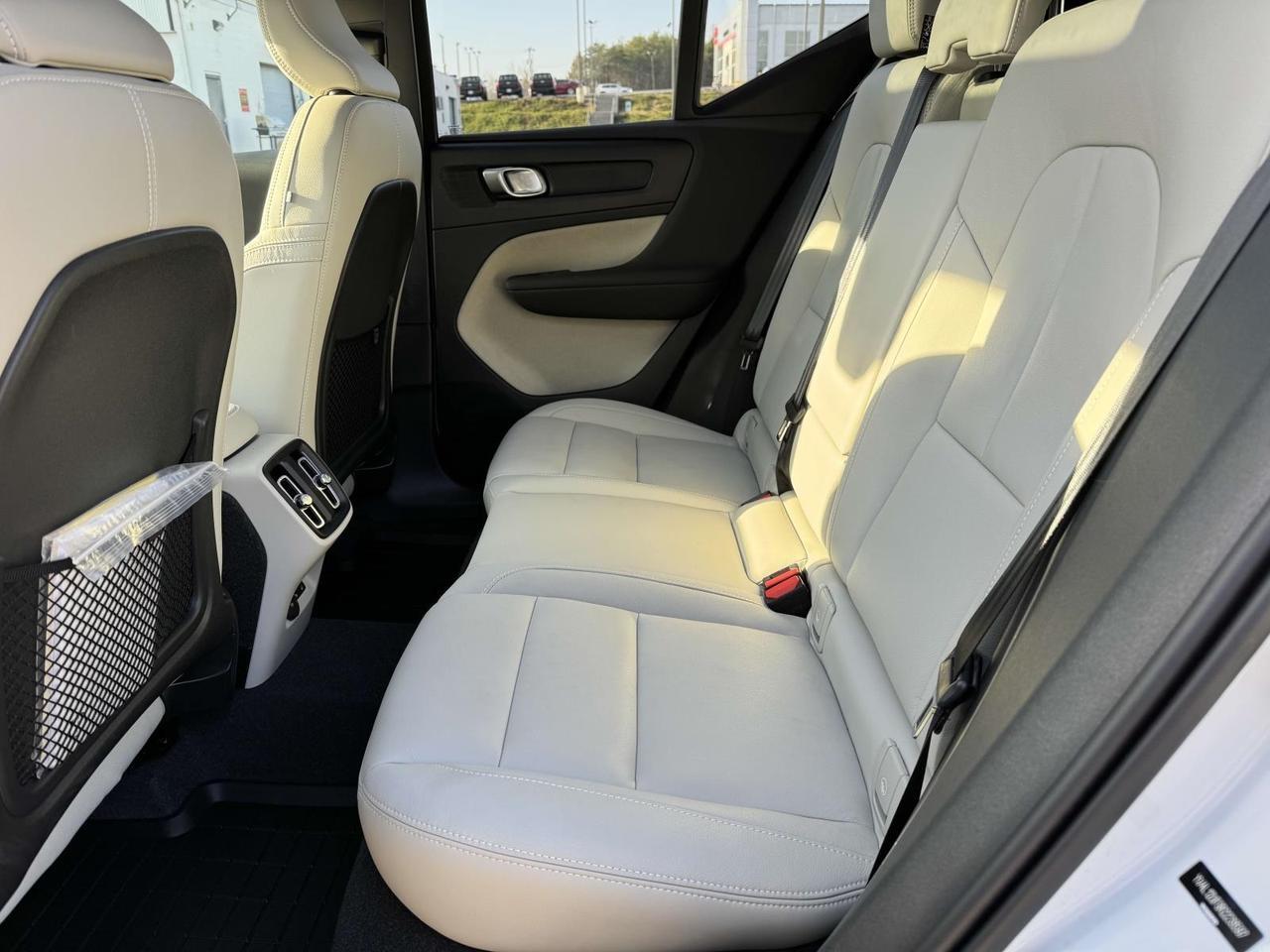 2024 Volvo XC40 Ultimate Fredericksburg VA