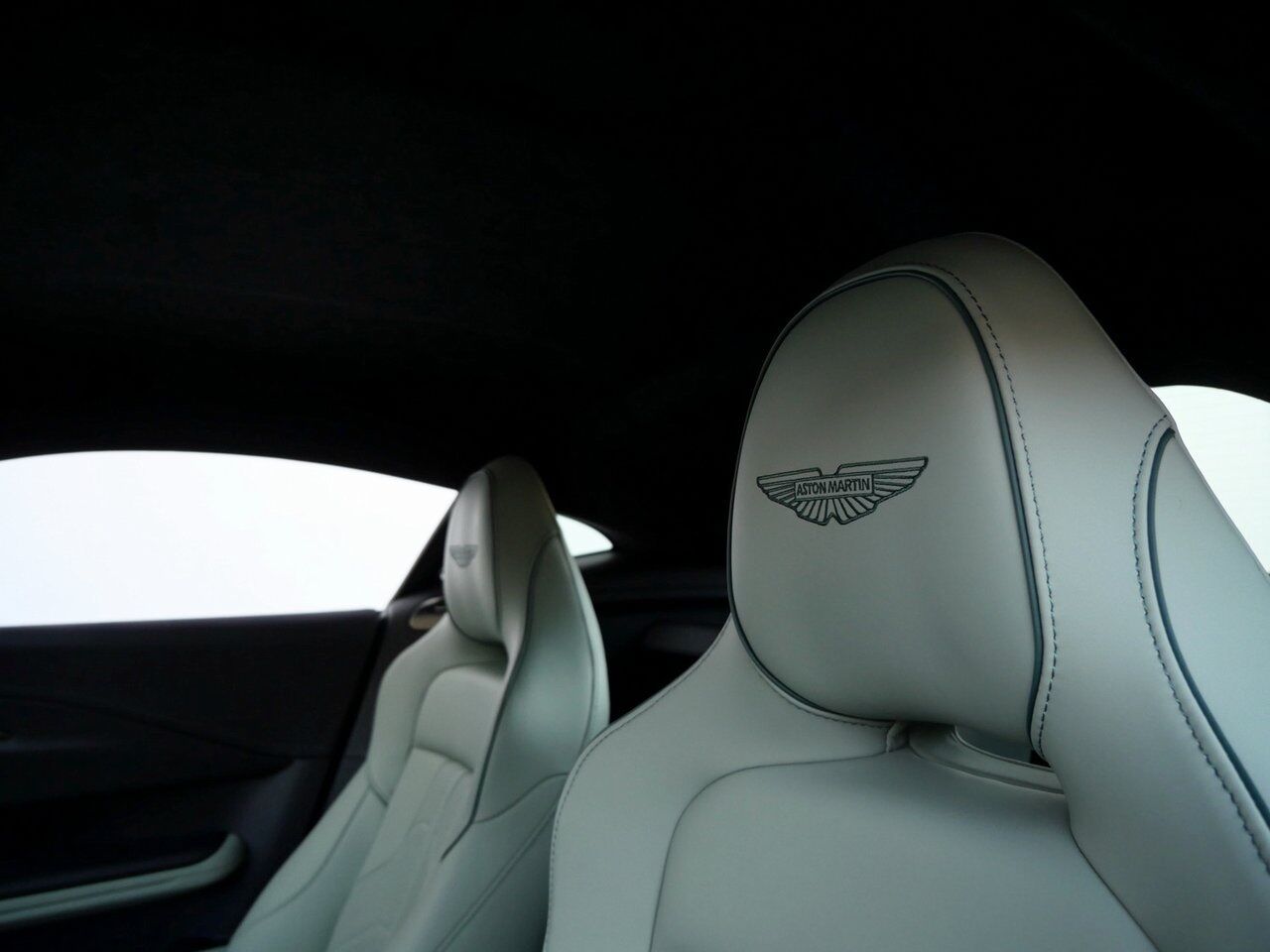 2025 Aston Martin Vantage Lawrence KS