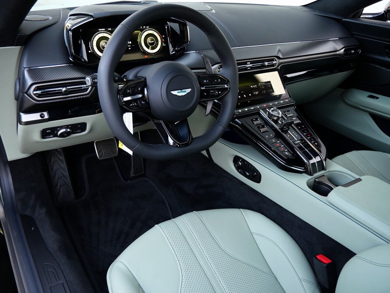 2025 Aston Martin Vantage