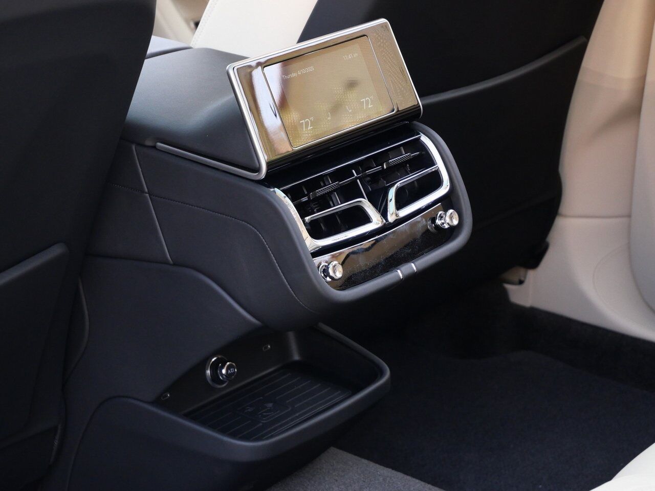 2025 Bentley Bentayga EWB Lawrence KS