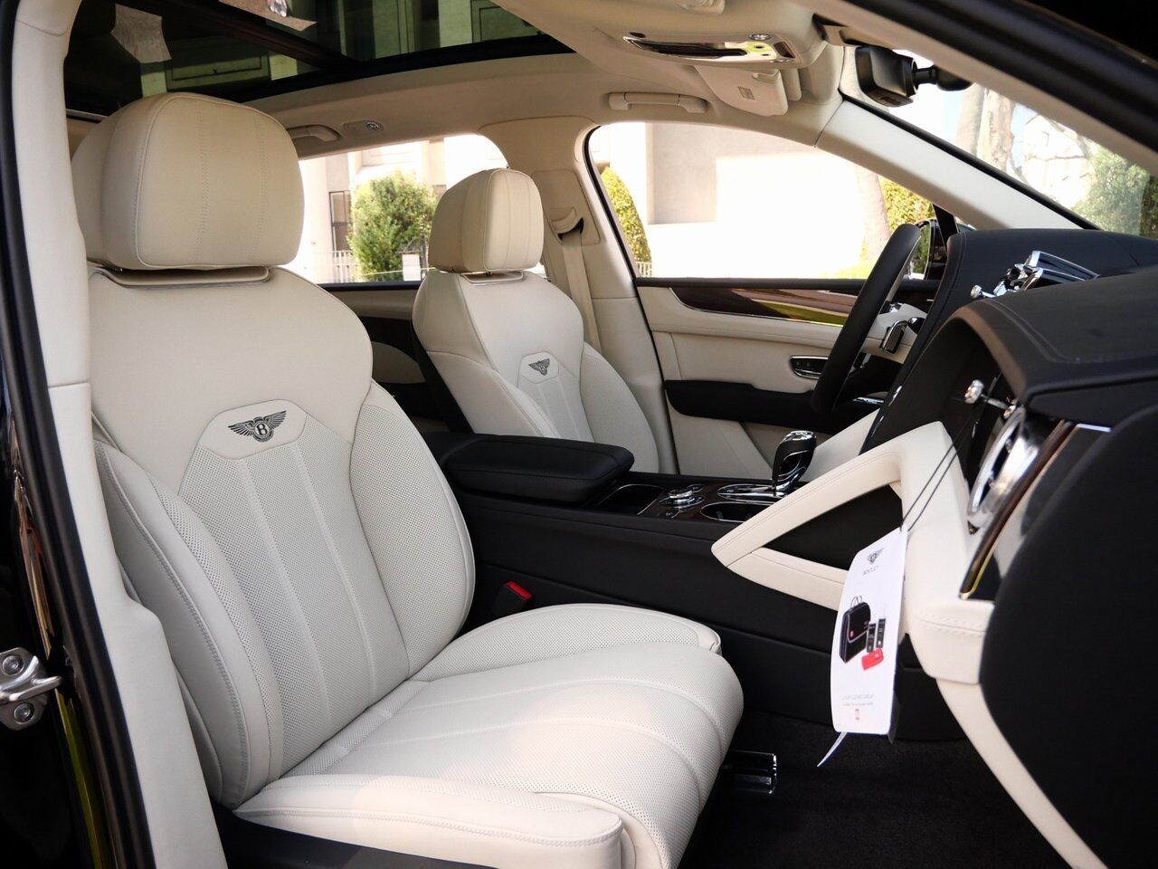 2025 Bentley Bentayga EWB Lawrence KS