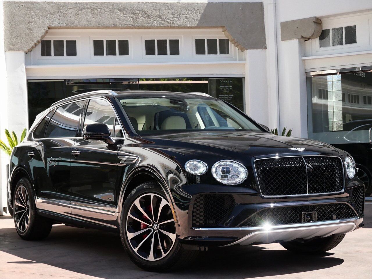 2025 Bentley Bentayga EWB