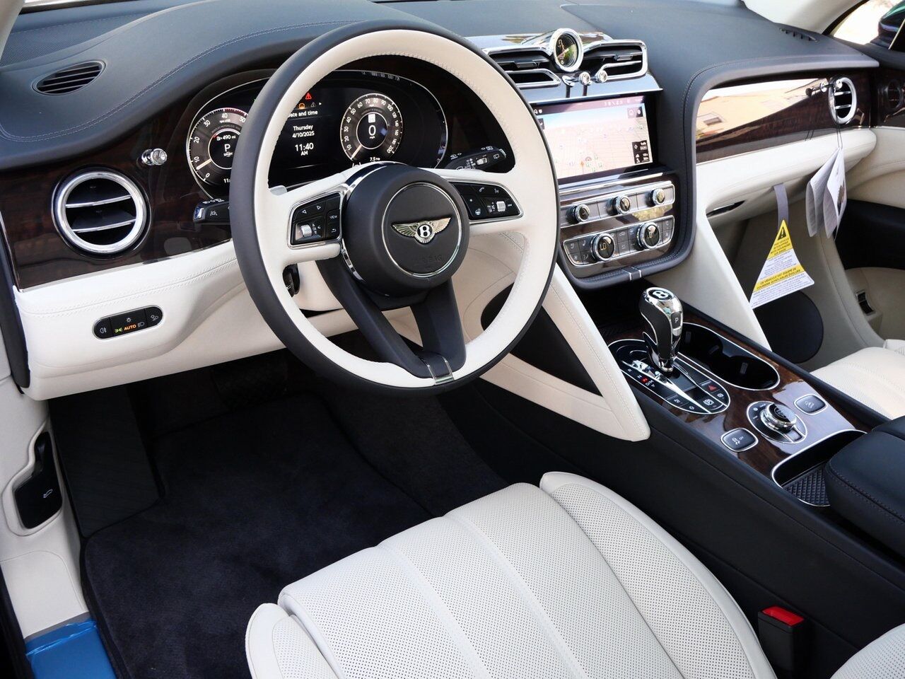 2025 Bentley Bentayga EWB Lawrence KS