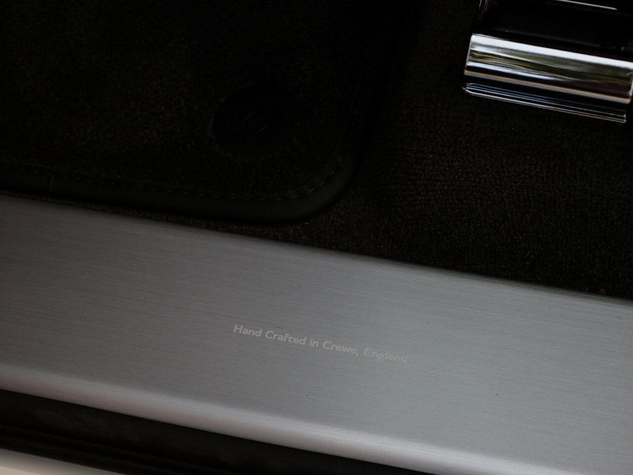 2025 Bentley Bentayga V8 Lawrence KS