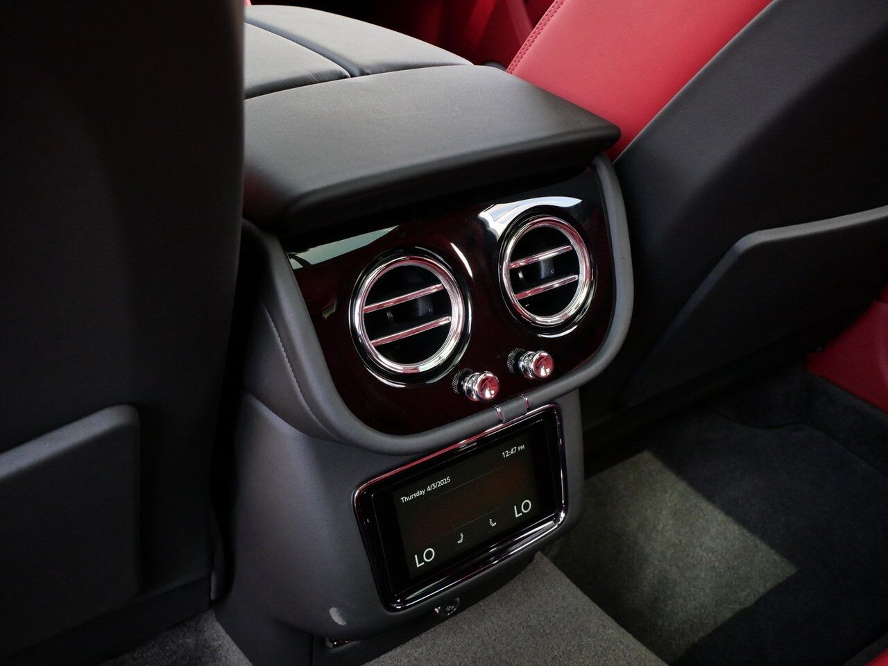 2025 Bentley Bentayga V8 Lawrence KS