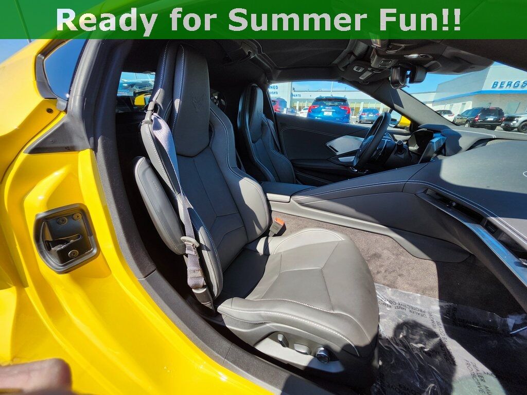 2025 Chevrolet Corvette Stingray 2LT Green Bay WI