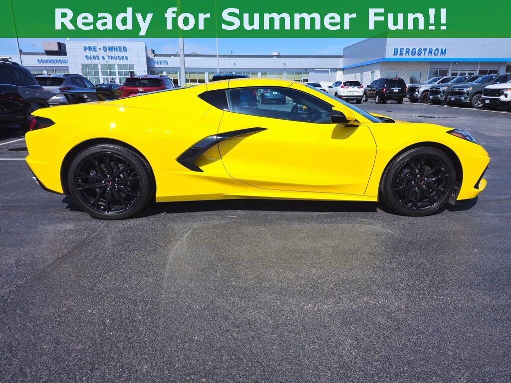 2025 Chevrolet Corvette Stingray 2LT Green Bay WI