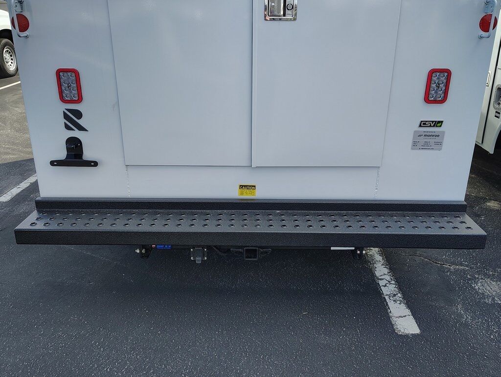 2025 Chevrolet Express 3500 Work Van Green Bay WI