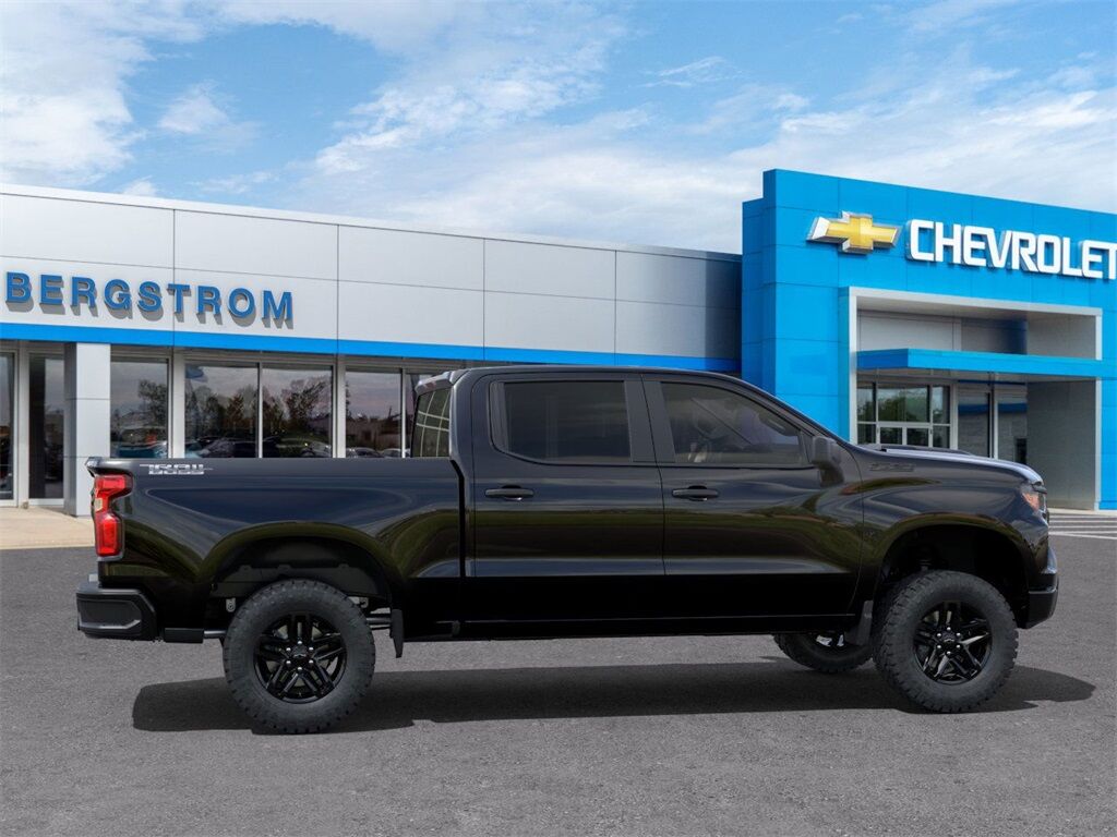 2025 Chevrolet Silverado 1500 Custom Trail Boss Green Bay WI