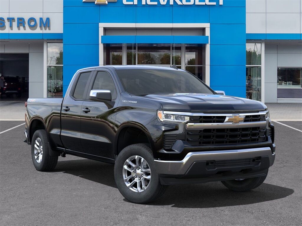 2025 Chevrolet Silverado 1500 LT Manitowoc WI