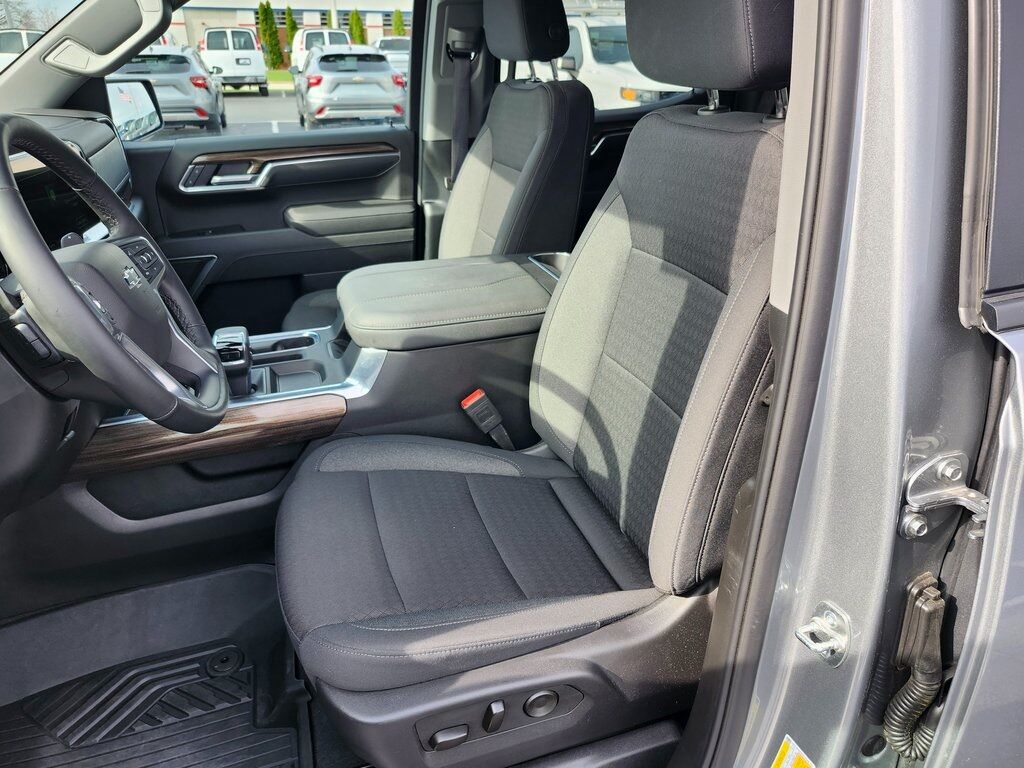 2025 Chevrolet Silverado 1500 RST Green Bay WI