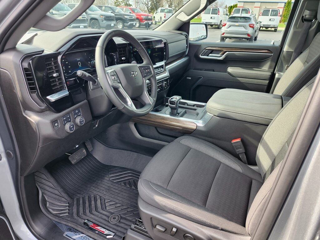 2025 Chevrolet Silverado 1500 RST Green Bay WI