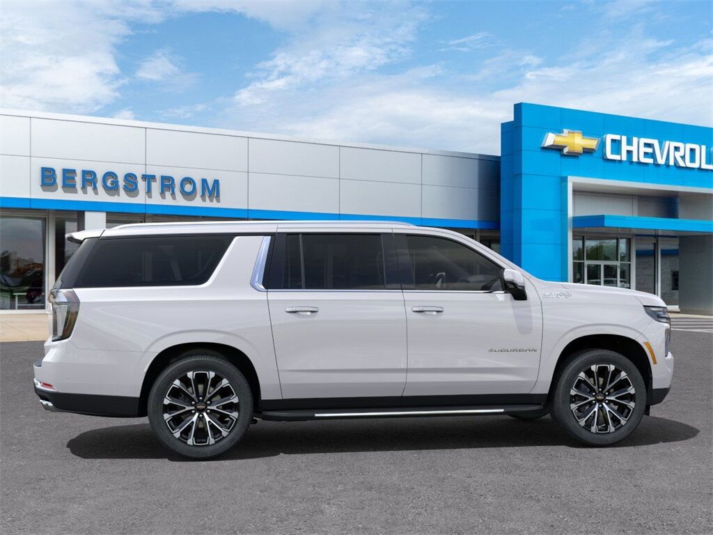 2025 Chevrolet Suburban High Country Green Bay WI