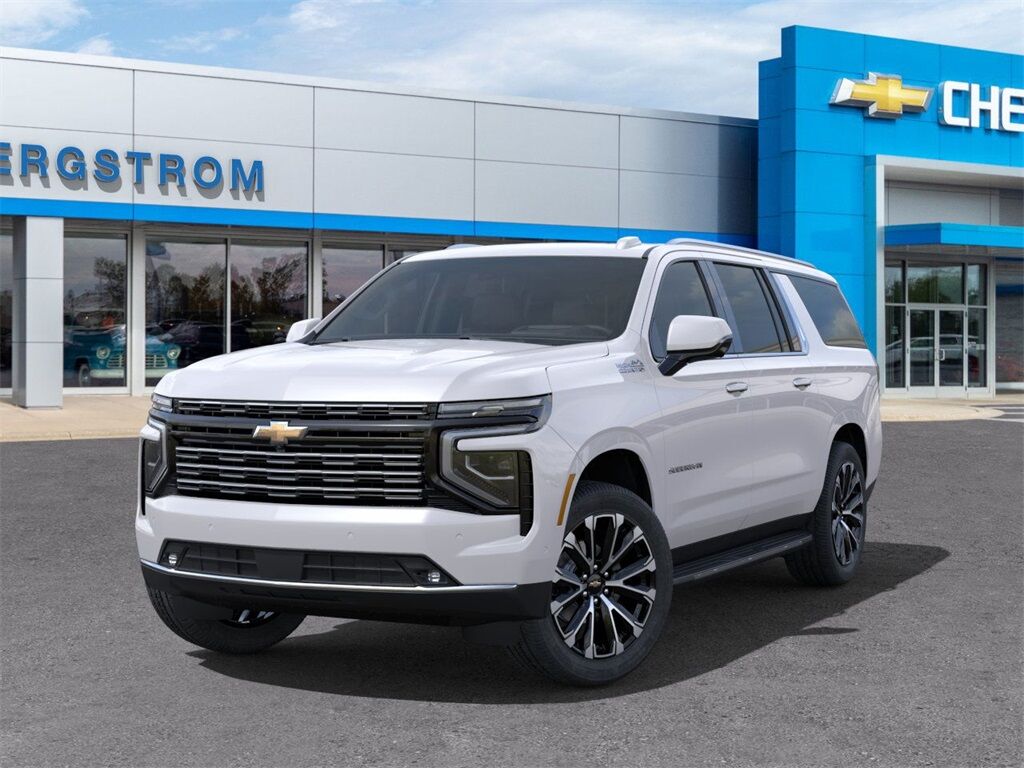 2025 Chevrolet Suburban High Country Green Bay WI