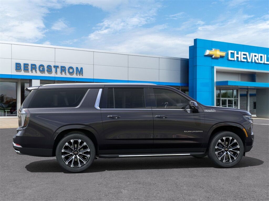 2025 Chevrolet Suburban High Country Green Bay WI