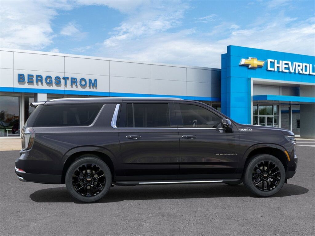 2025 Chevrolet Suburban High Country Green Bay WI