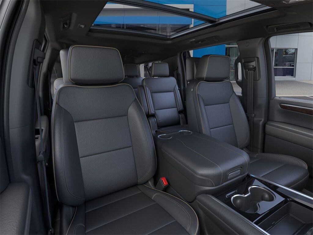 2025 Chevrolet Suburban Premier Manitowoc WI