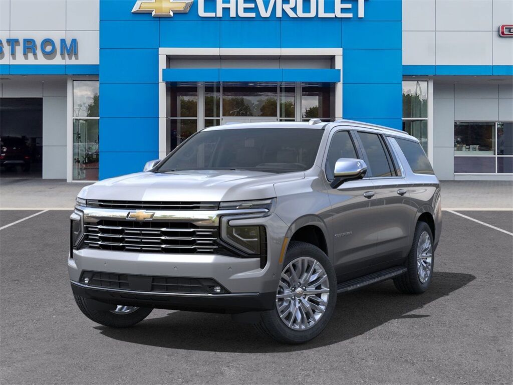 2025 Chevrolet Suburban Premier Manitowoc WI