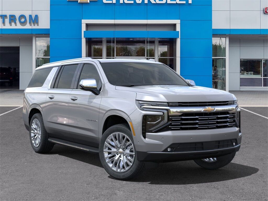 2025 Chevrolet Suburban Premier Manitowoc WI