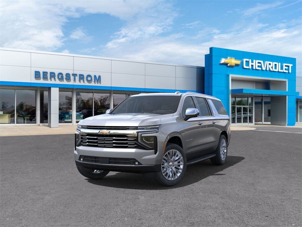 2025 Chevrolet Suburban Premier Green Bay WI