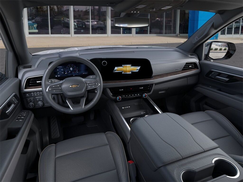 2025 Chevrolet Suburban Premier Green Bay WI